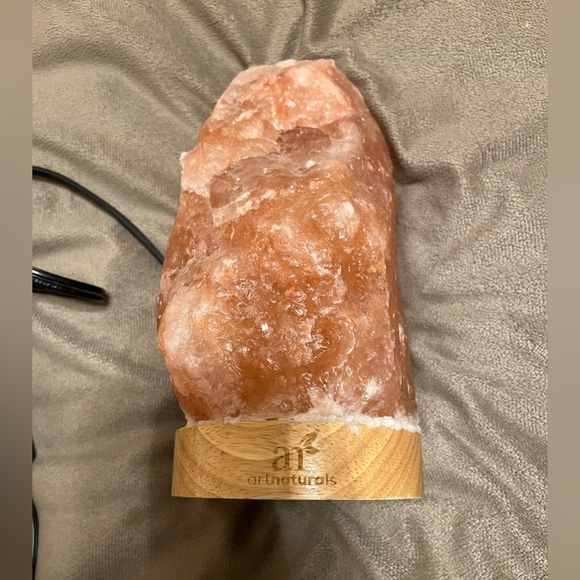 Rock salt lamp - Picture 1 of 3